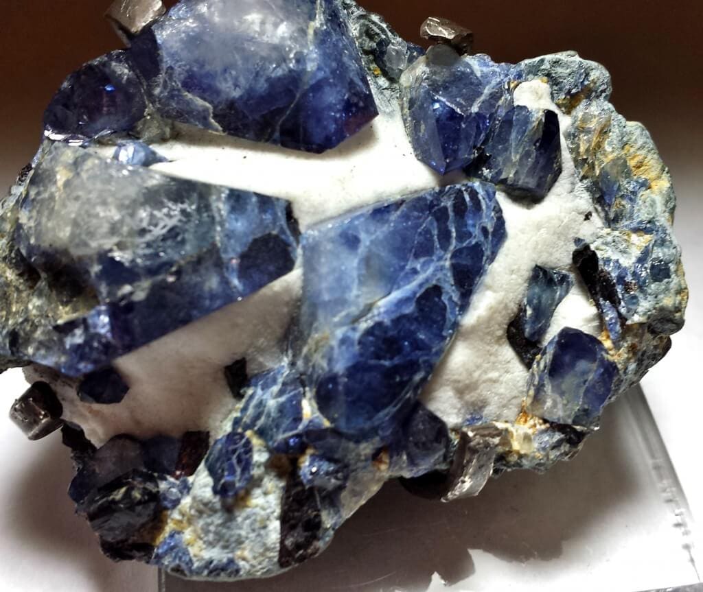 Benitoite Rough Specimen 2"x1.6" 153crts Gold Crown Jewelry