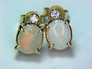 Dazzling Oval Opal and Diamond 1KTYG Earrings