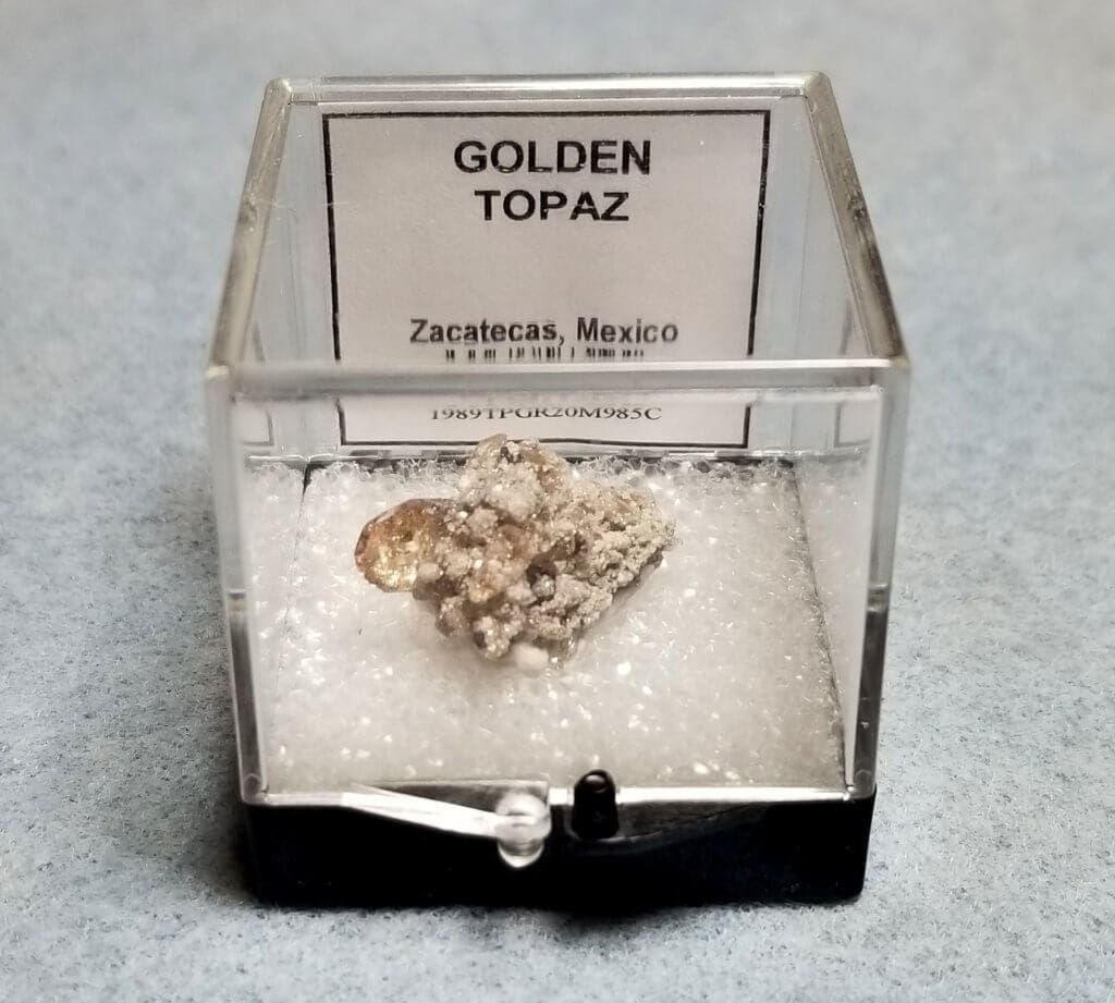 Topaz Golden Specimen 20x12mm 9.85Crts Gold Crown Jewelry